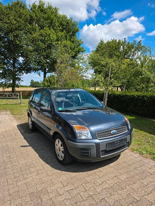 Grau Gebraucht 2006 Ford Fusion Kleinwagen | 2.800 € (Teuer) - Bild 1/4
