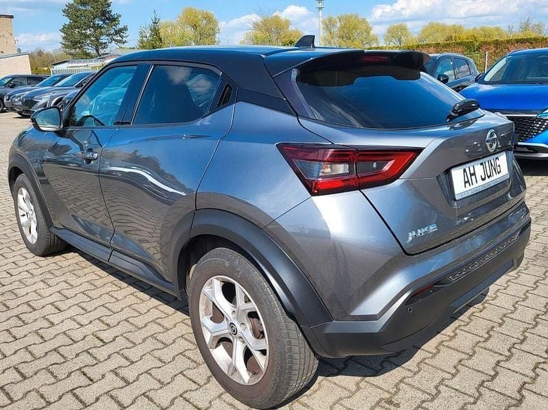Gebraucht Nissan Juke N-Connecta 114 PS (83 kW) 2022 Grau SUV