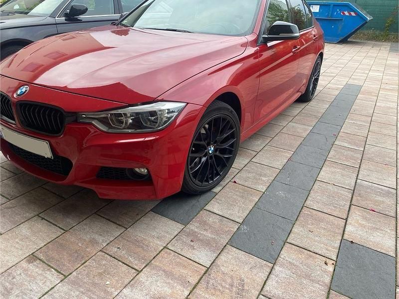 Gebraucht BMW 328 Performance 258 PS (189 kW) 2015 Rot Limousine