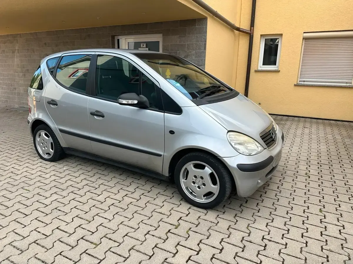 Gebraucht Mercedes A160 100 PS (73 kW) 2003 Silber Kleinwagen