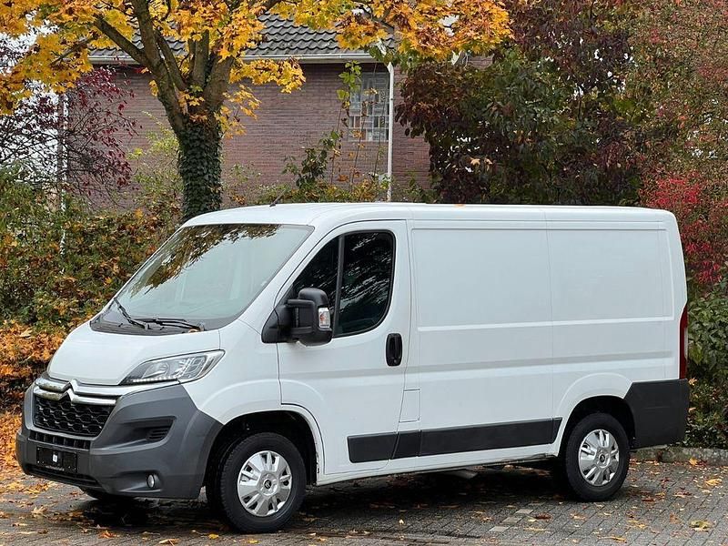 Weiß Gebraucht 2014 Citroën Jumper Van / Kleinbus | 6.426 € (Superpreis) - Bild 1/4