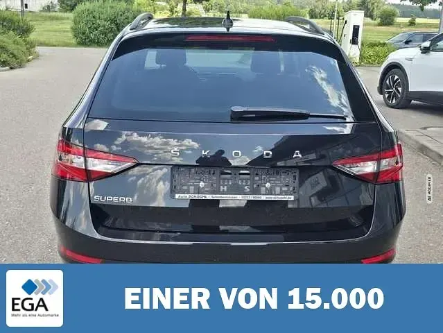 Gebraucht Skoda Superb 150 PS (110 kW) 2022 Schwarz metallic Kombi