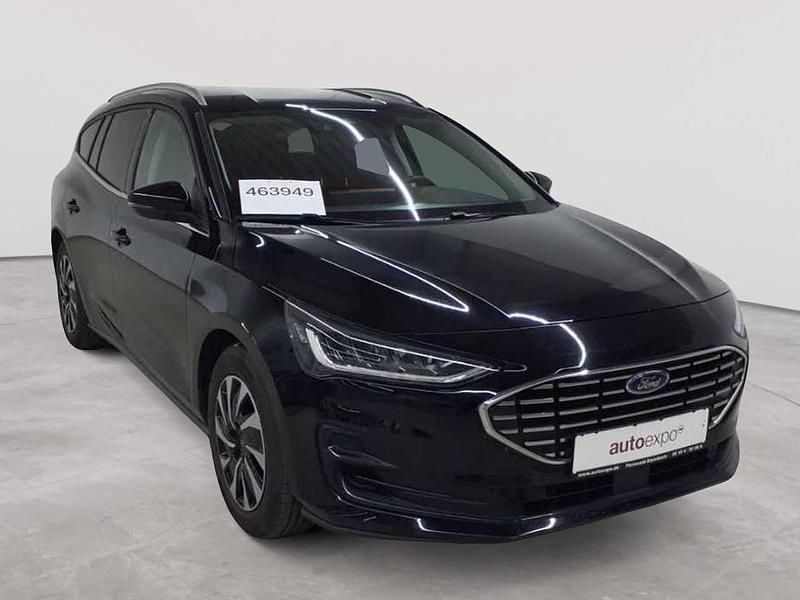 Agate black metallic Gebraucht 2022 Ford Focus Titanium Kombi | 15.490 € (Superpreis) - Bild 1/4