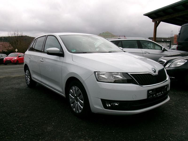 Gebraucht Skoda Rapid Ambition 110 PS (80 kW) 2017 Weiß Kleinwagen