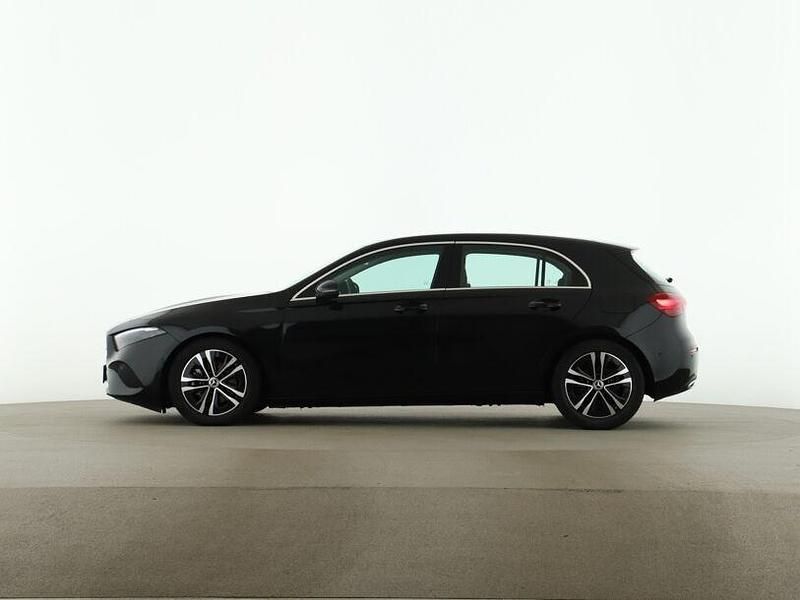 Gebraucht Mercedes A180 Progressive 136 PS (100 kW) 2025 Schwarz Limousine