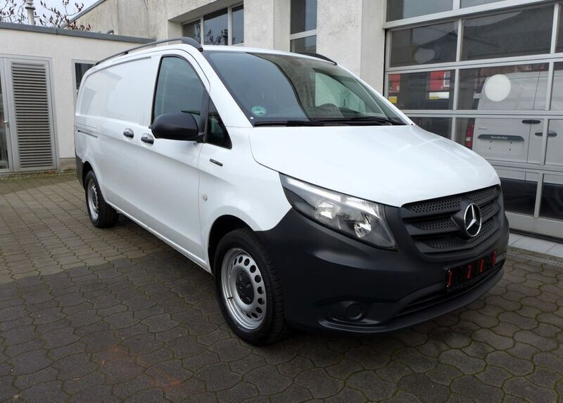 Arktikweiss Gebraucht 2019 Mercedes e-Vito Van / Kleinbus | 14.990 € (Fairer Preis) - Bild 1/4