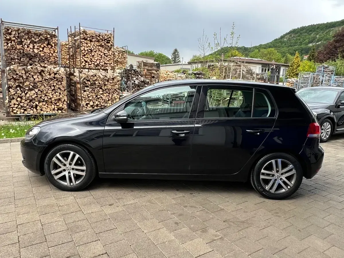 Gebraucht VW Golf VI Comfortline 110 PS (80 kW) 2009 Schwarz Kleinwagen