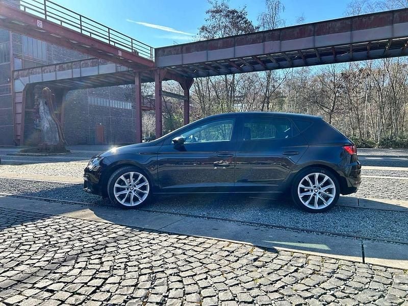 Gebraucht Seat Leon FR 131 PS (96 kW) 2018 Schwarz Limousine