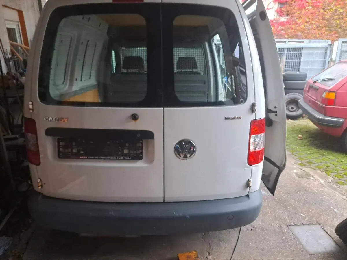 Gebraucht VW Caddy 109 PS (80 kW) 2006 Weiß Van / Kleinbus
