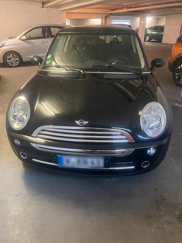 Second-hand Mini ONE 90 CP (66 kW) 2005 Negru Hatchback