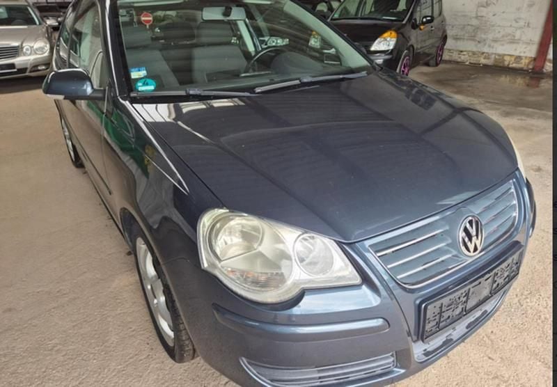 Used VW Polo 80 HP (58 kW) 2008 Silver Hatchback