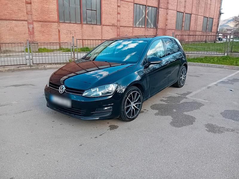 Schwarz Gebraucht 2012 VW Golf VII Kleinwagen | 8.999 € (Teuer) - Bild 1/4