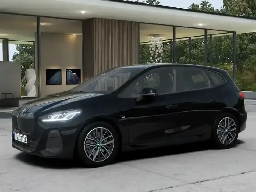 Gebraucht BMW 230e Active Tourer Comfort Edition 150 PS (110 kW) 2024 Black sapphire (schwarz) Van / Kleinbus