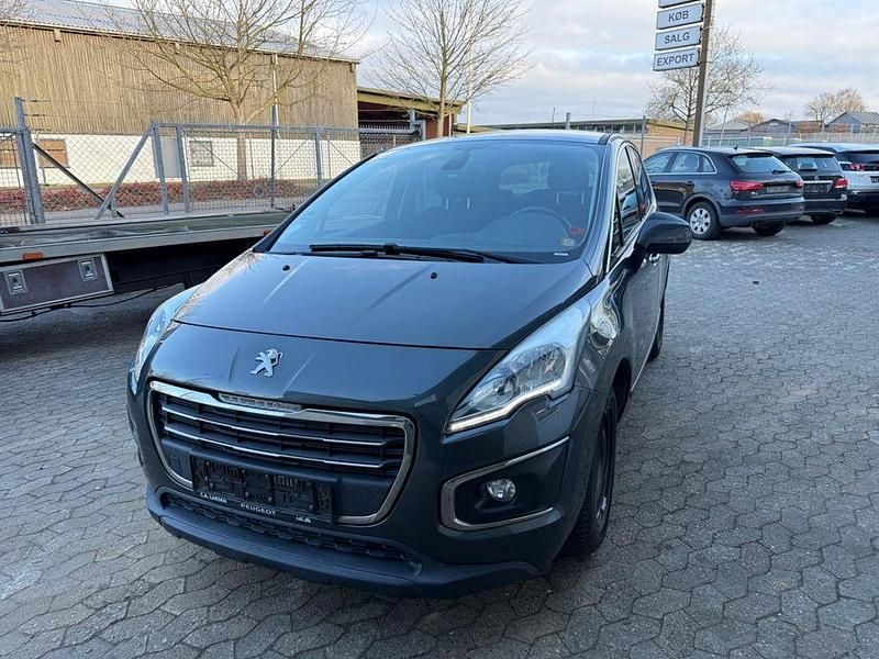 Grau Gebraucht 2016 Peugeot 3008 Active Limousine | 3.900 € - Bild 1/4