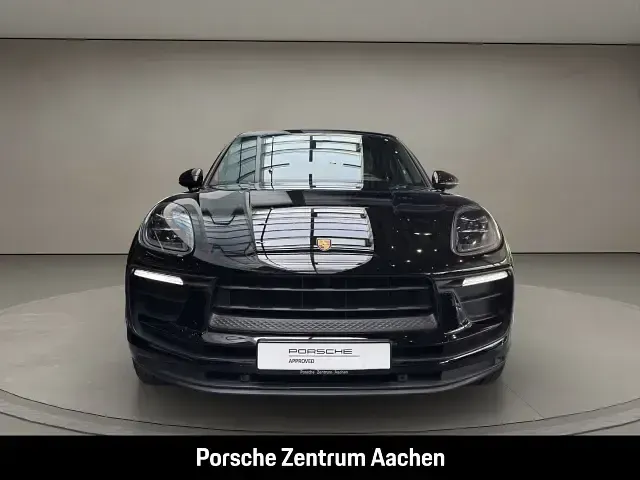 Gebraucht Porsche Macan 265 PS (194 kW) 2024 Schwarz SUV