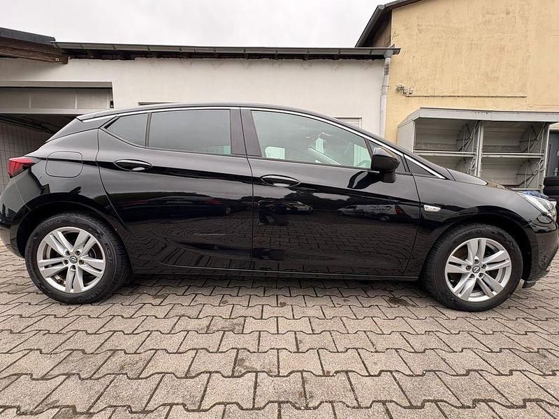 Gebraucht Opel Astra Innovation 150 PS (110 kW) 2017 Schwarz Limousine