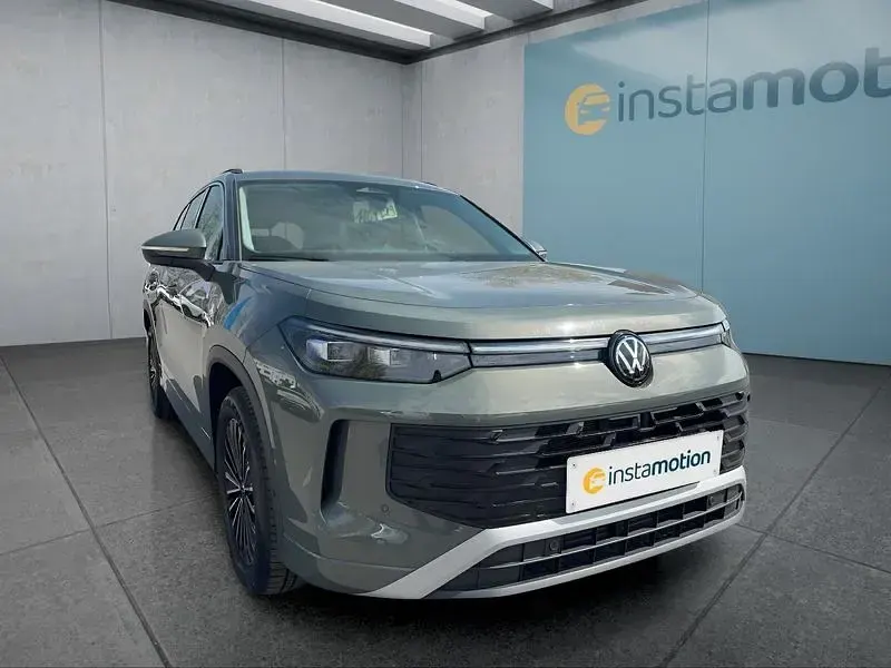 Gebraucht VW Tayron 150 PS (110 kW) 2025 Grün SUV
