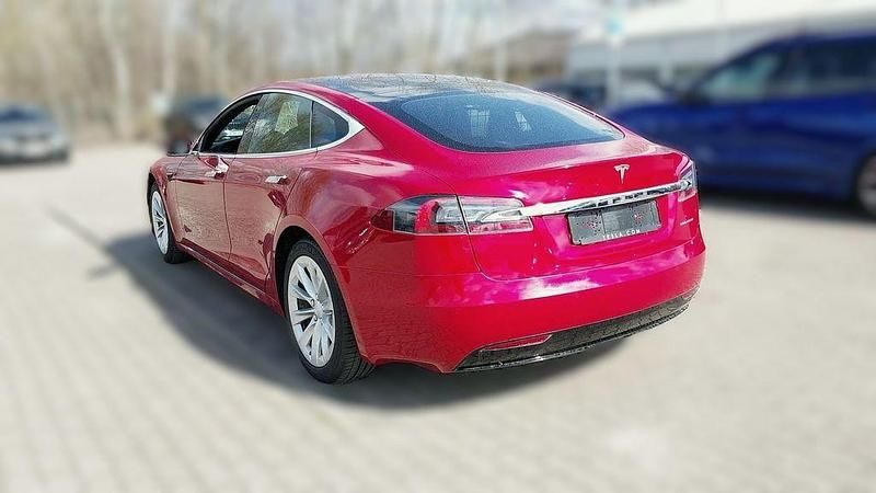 Usado Tesla Model S Performance 186 kW (253 CV) 2020 Rojo Utilitario