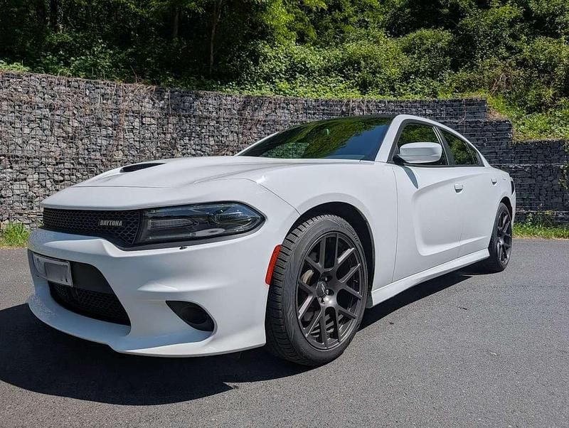 Gebraucht Dodge Charger 381 PS (280 kW) 2019 Weiß Limousine