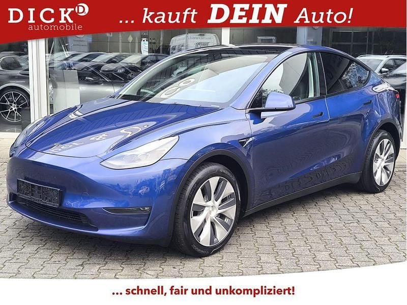Blau Gebraucht 2022 Tesla Model Y SUV | 30.450 € (Superpreis) - Bild 1/4