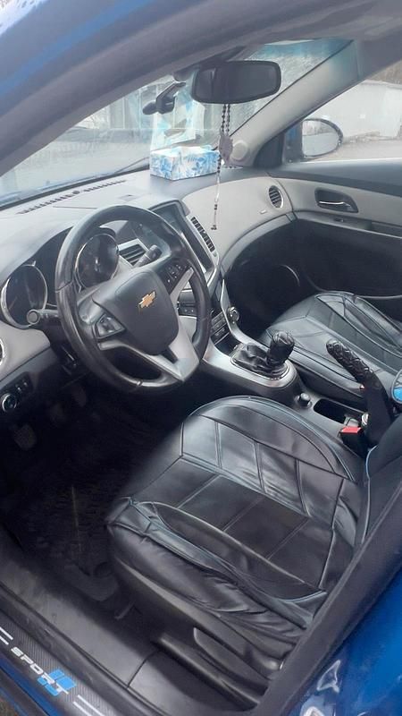 Gebraucht Chevrolet Cruze 163 PS (119 kW) 2011 Blau Limousine