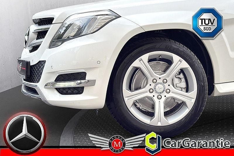 Weiß Gebraucht 2013 Mercedes GLK250 SUV | 17.490 € (Fairer Preis) - Bild 1/4