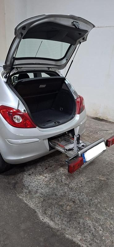 Gebraucht Opel Corsa 80 PS (58 kW) 2009 Grau Kleinwagen