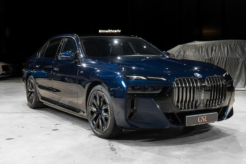 Gebraucht BMW i7 M Sport 400 kW (544 PS) 2023 Blau Limousine