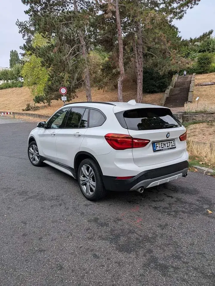 Gebraucht BMW X1 Sport Line 190 PS (139 kW) 2018 Weiß SUV