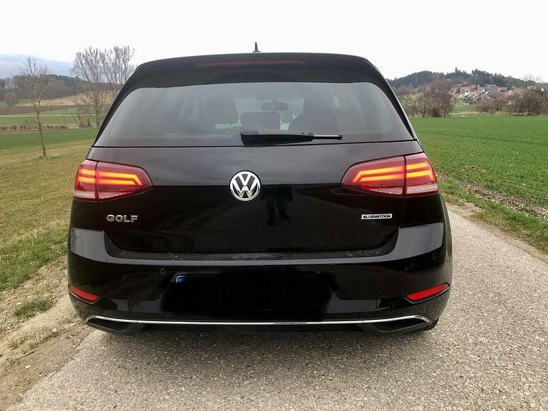 Gebraucht VW Golf VII Join 131 PS (96 kW) 2019 Schwarz Limousine