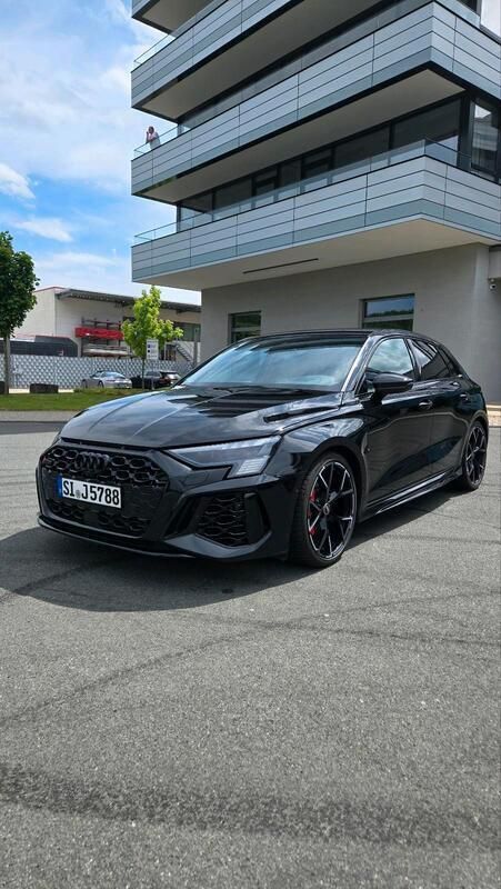 Schwarz Gebraucht 2022 Audi RS3 Sportback Sport Kleinwagen | 55.000 € (Superpreis) - Bild 1/4