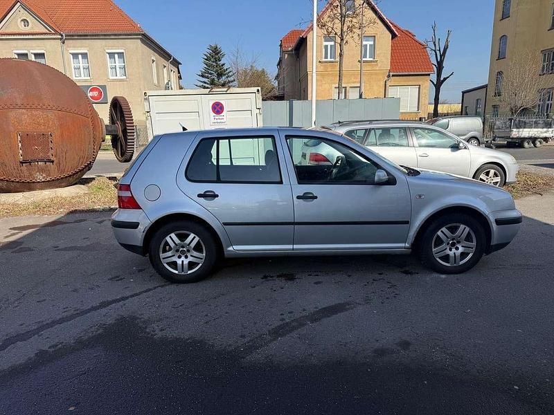 Gebraucht VW Golf IV 110 PS (80 kW) 2002 Silber Limousine