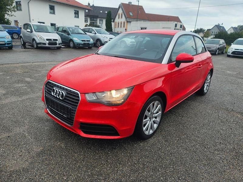 Rot Gebraucht 2011 Audi A1 Attraction Kleinwagen | 4.999 € (Superpreis) - Bild 1/4