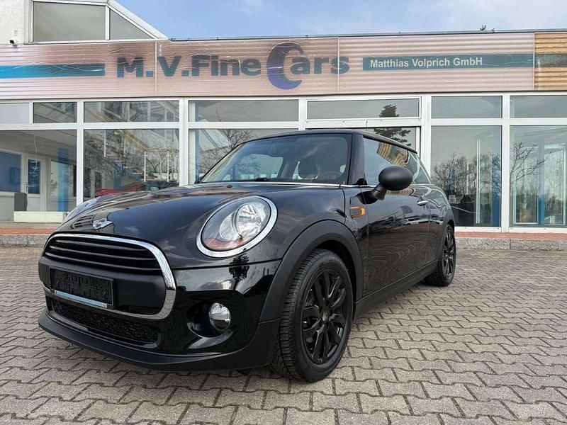 Gebraucht Mini ONE 75 PS (55 kW) 2017 Schwarz Kleinwagen