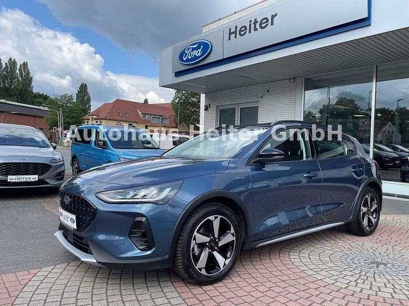 Blau Gebraucht 2024 Ford Focus Active Limousine | 24.790 € (Fairer Preis) - Bild 1/4