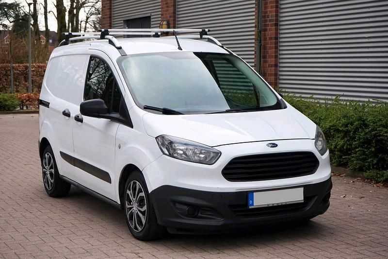 Gebraucht Ford Transit Trend 75 PS (55 kW) 2017 Weiß Van / Kleinbus