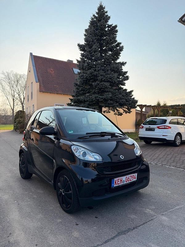 Gebraucht Smart ForTwo Coupé 61 PS (44 kW) 2011 Schwarz Coupé