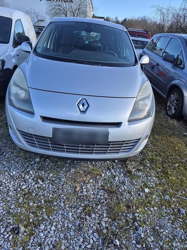 Gebraucht Renault Mégane III 101 PS (74 kW) 2010 Silber