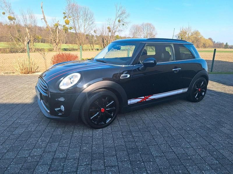 Gebraucht Mini Cooper 136 PS (100 kW) 2015 Schwarz Kleinwagen