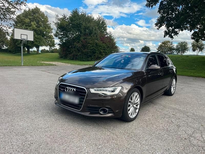 Braun Gebraucht 2012 Audi A6 Basis Kombi | 10.700 € (Superpreis) - Bild 1/4
