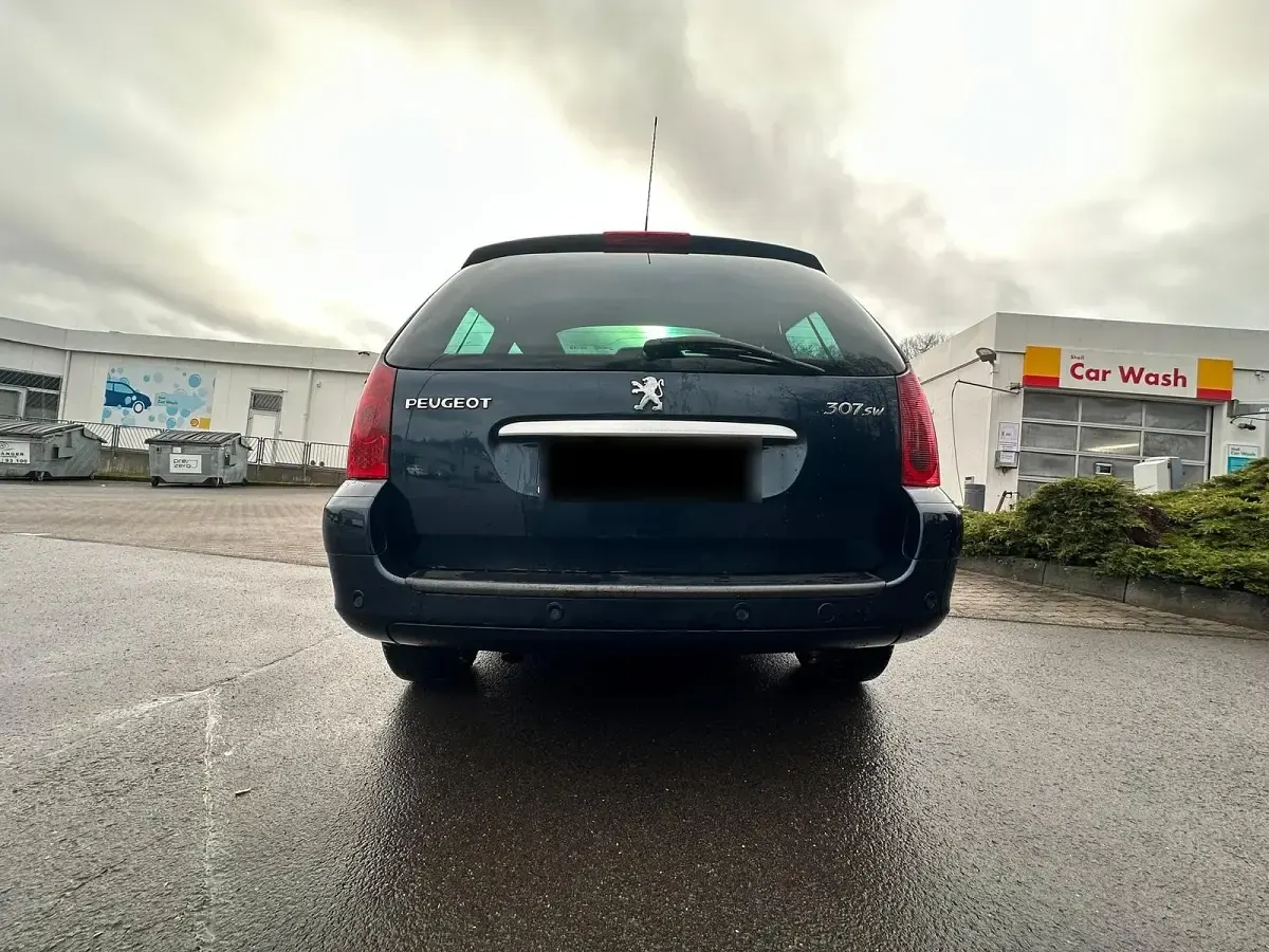 Gebraucht Peugeot 307 110 PS (80 kW) 2008 Blau Kombi