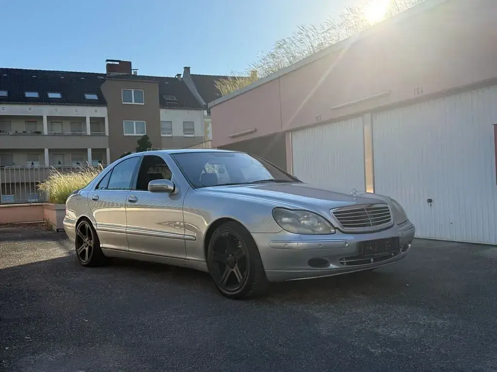 Gebraucht Mercedes S500 306 PS (225 kW) 2000 Silber Limousine