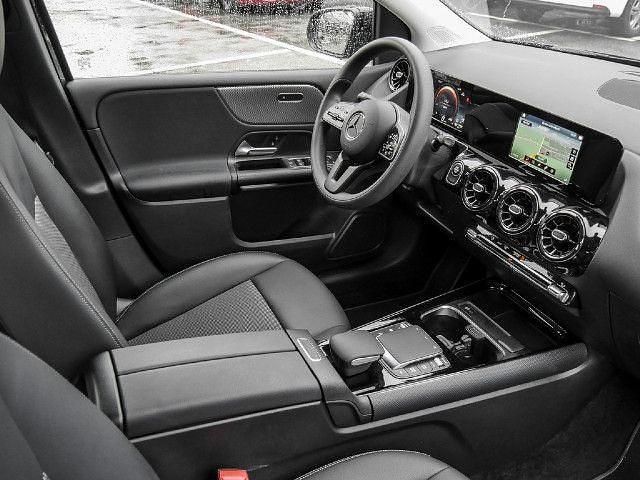 Gebraucht Mercedes B250e 218 PS (160 kW) 2022 Van / Kleinbus
