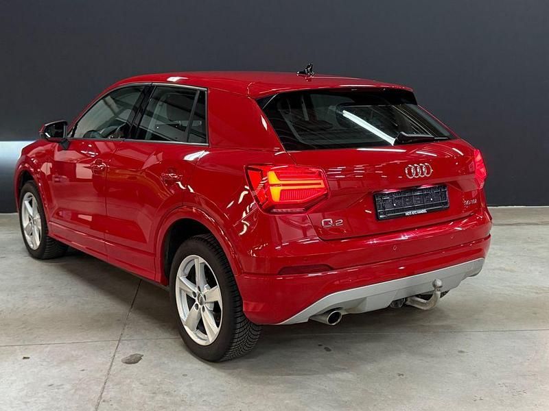 Gebraucht Audi Q2 Sport 116 PS (85 kW) 2019 Rot SUV