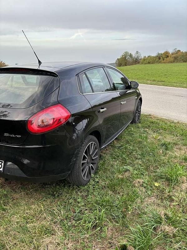 Gebraucht Fiat Bravo Active 105 PS (77 kW) 2012 Kleinwagen