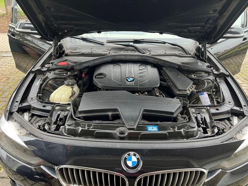 Gebraucht BMW 316 116 PS (85 kW) 2012 Schwarz Limousine