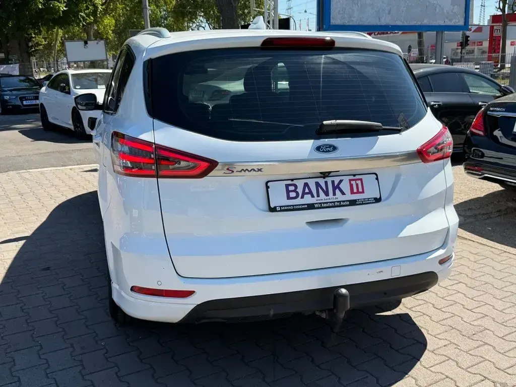 Gebraucht Ford S-MAX Titanium 150 PS (110 kW) 2021 Weiß Van / Kleinbus