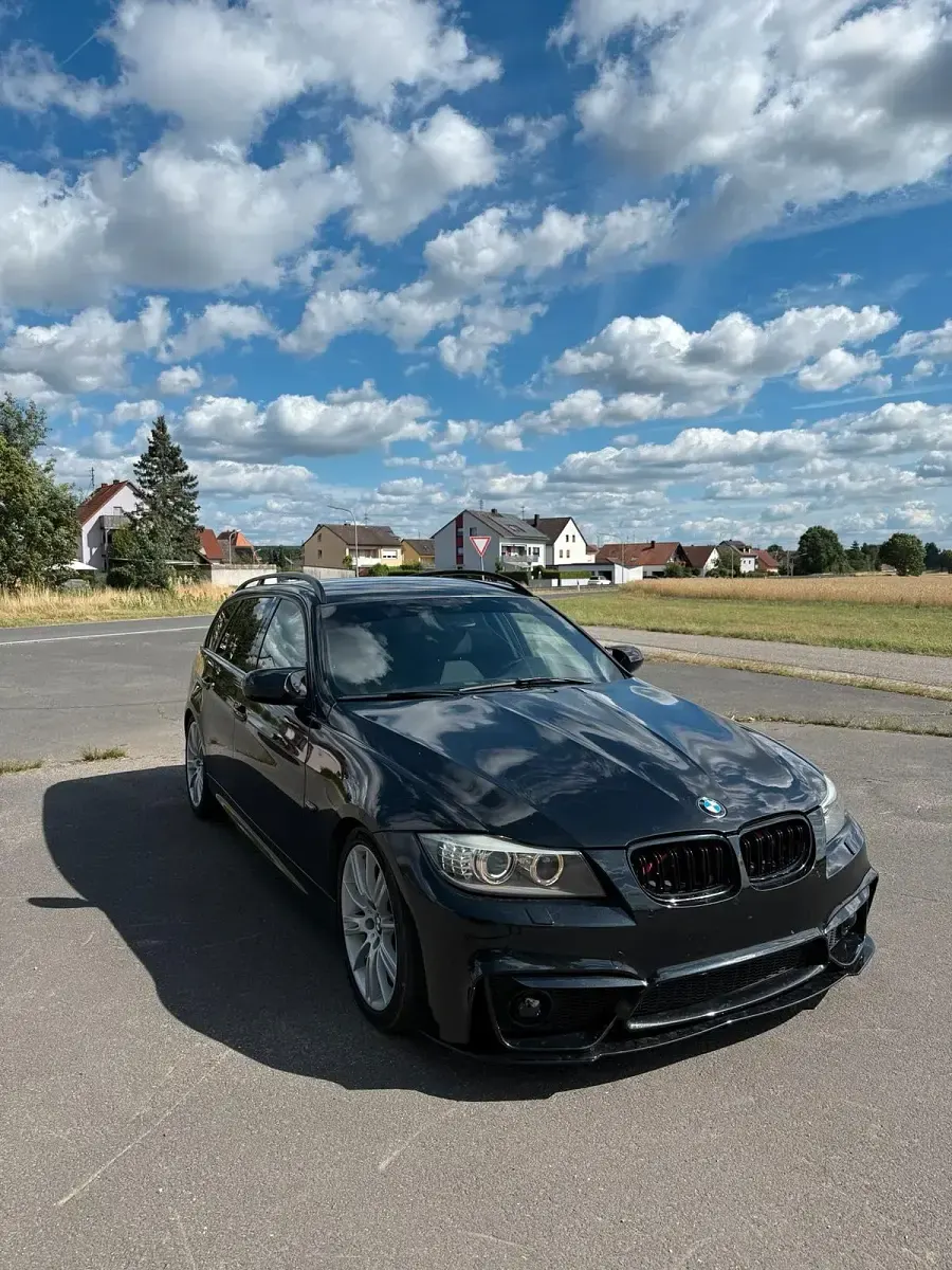Gebraucht BMW 320 M Sport 177 PS (130 kW) 2009 Schwarz Kombi