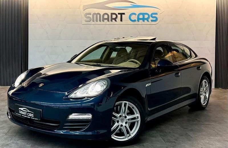 Gebraucht Porsche Panamera 250 PS (183 kW) 2012 Blau Kleinwagen