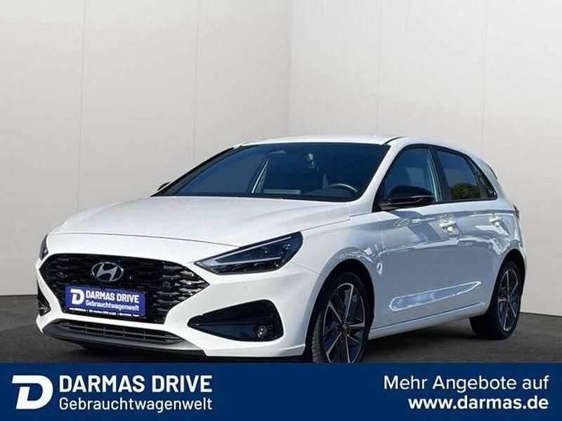 Weiß Gebraucht 2024 Hyundai i30 Advantage Limousine | 21.490 € (Fairer Preis) - Bild 1/4